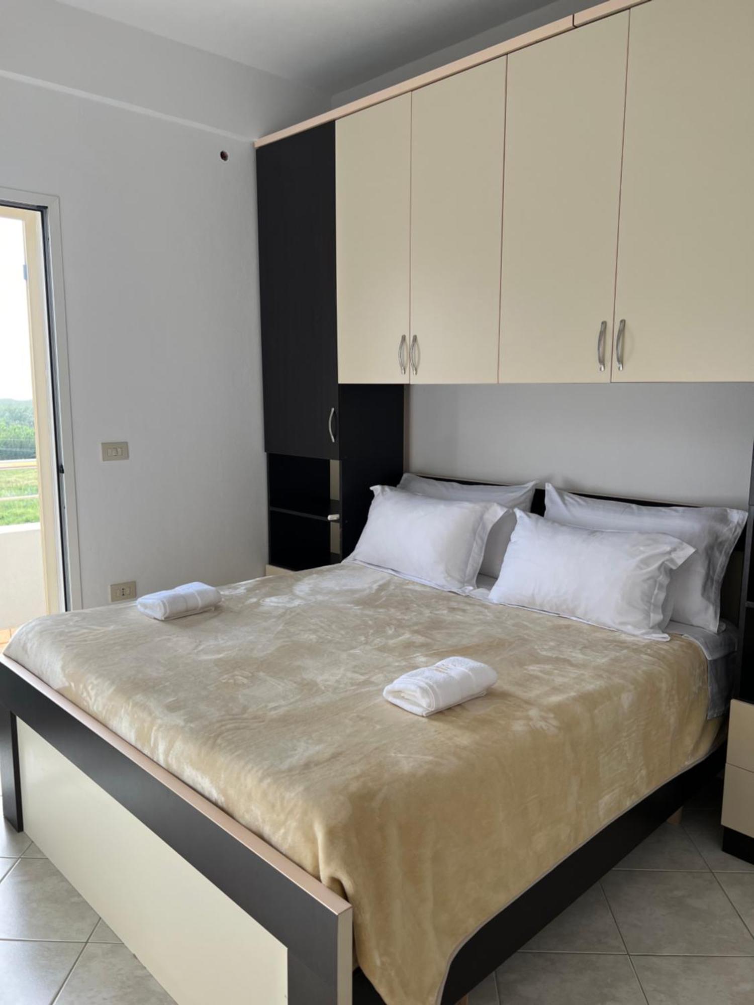 Apartments Rezidenca Sinani Orikum Ngoại thất bức ảnh