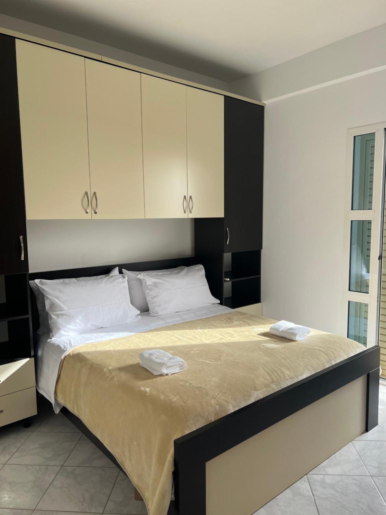 Apartments Rezidenca Sinani Orikum Ngoại thất bức ảnh