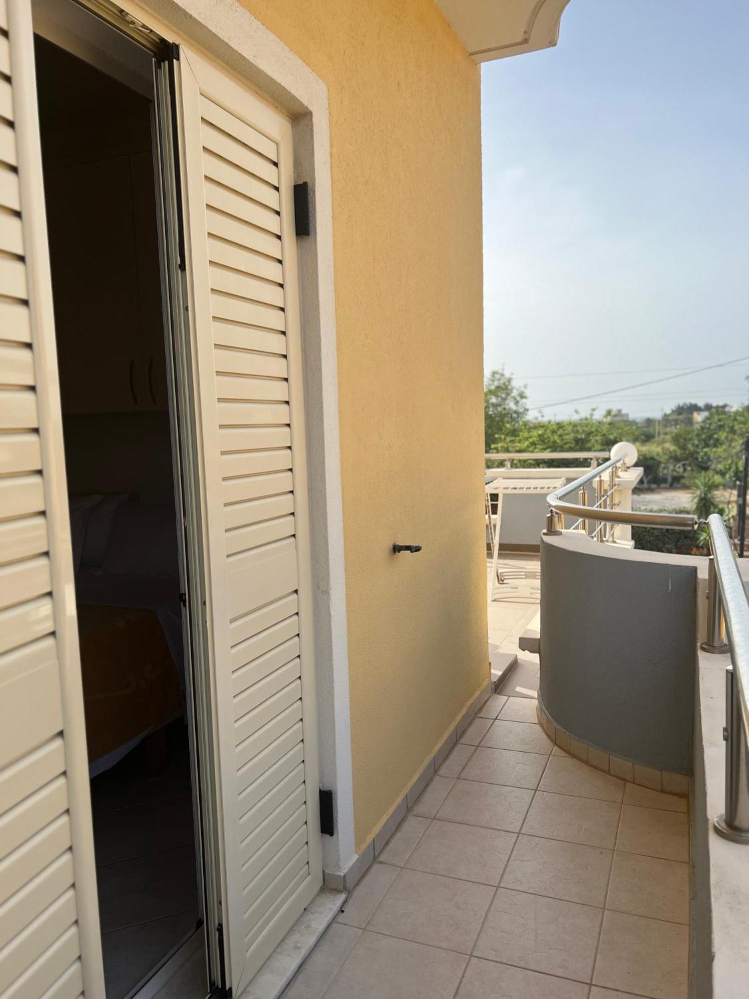 Apartments Rezidenca Sinani Orikum Ngoại thất bức ảnh
