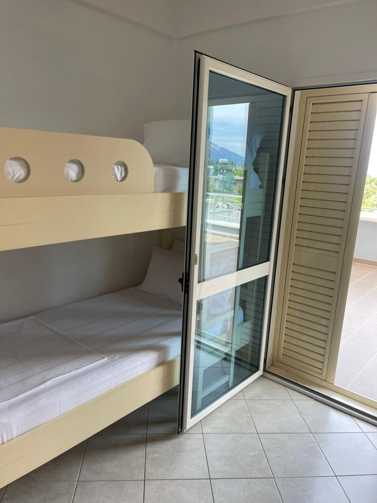 Apartments Rezidenca Sinani Orikum Ngoại thất bức ảnh